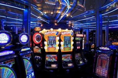 Habanero slot game interface on koin55 login showing reels and payout table